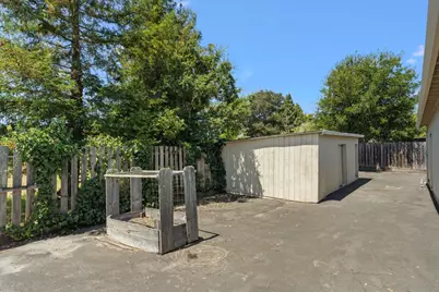 18 Hawthorne Ave, Watsonville, CA 95076 - Photo 27