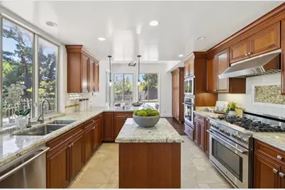35 Silk Tree Pl, Hillsborough, CA 94010 - Photo 33