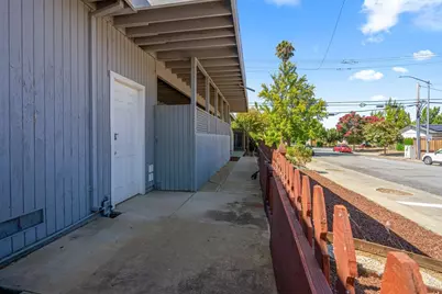 6401 Bollinger Rd, Cupertino, CA 95014 - Photo 27