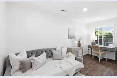 699 Oregon Ave, Palo Alto, CA 94301 - Photo 17