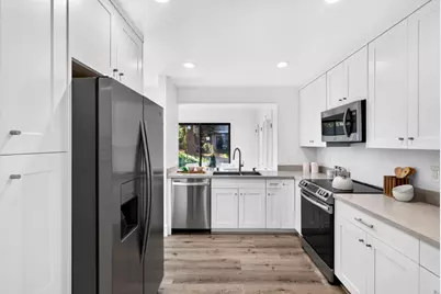 131 Ortega Ave, Mountain View, CA 94040 - Photo 15