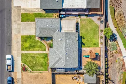 8437 Wayland Ln, Gilroy, CA 95020 - Photo 43