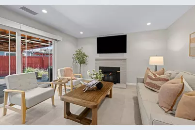 8437 Wayland Ln, Gilroy, CA 95020 - Photo 15