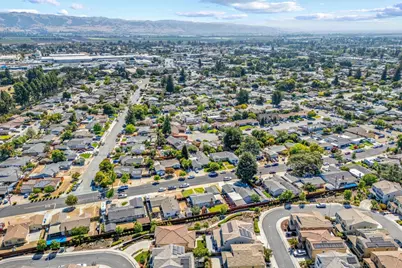 8437 Wayland Ln, Gilroy, CA 95020 - Photo 41