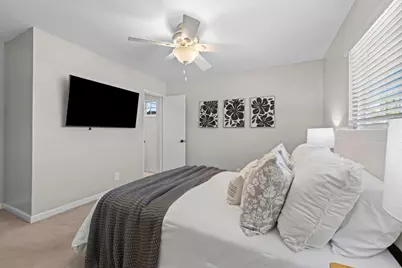 8437 Wayland Ln, Gilroy, CA 95020 - Photo 21