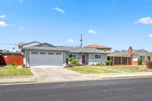 8437 Wayland Ln, Gilroy, CA 95020 - Photo 3