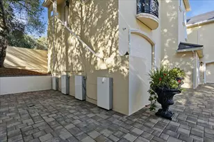 18911 Decatur Rd, Los Gatos, CA 95030 - Photo 11
