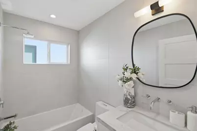 7102 Golden Gate Dr, San Jose, CA 95129 - Photo 19