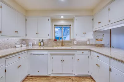 1167 Los Palos Dr, Salinas, CA 93901 - Photo 9