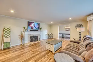 1167 Los Palos Dr, Salinas, CA 93901 - Photo 5