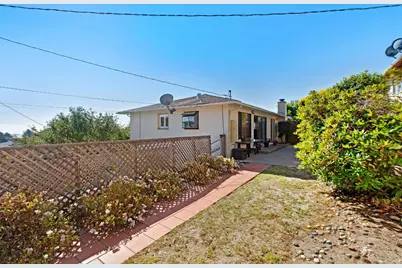 2700 Cottonwood Dr, San Bruno, CA 94066 - Photo 21