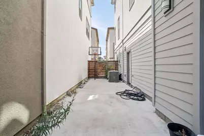 2752 Mirth Loop, San Jose, CA 95122 - Photo 19