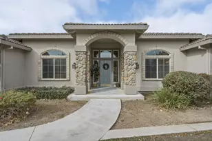 945 Union Rd, Hollister, CA 95023 - Photo 3