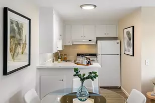 1458 Hudson St 207, Redwood City, CA 94061 - Photo 5