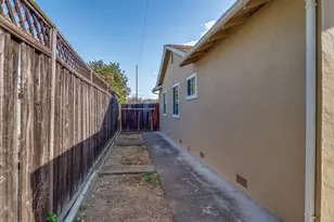 3210 Greentree Way, San Jose, CA 95117 - Photo 35