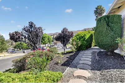 561 Davenport Dr, San Jose, CA 95127 - Photo 27