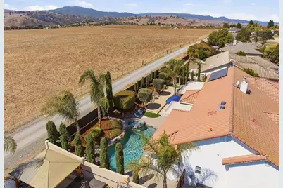 1490 Sonnys Way, Hollister, CA 95023 - Photo 37