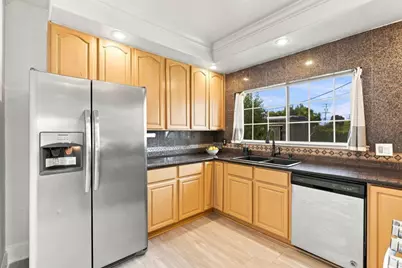 553 Laswell Ave, San Jose, CA 95128 - Photo 9