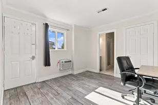 553 Laswell Ave, San Jose, CA 95128 - Photo 17