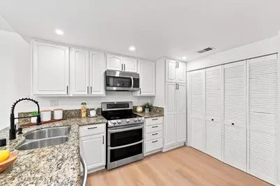 4786 Lago Vista Cir, San Jose, CA 95129 - Photo 7