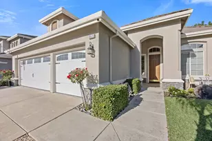 9520 Rancho Hills Dr, Gilroy, CA 95020 - Photo 3
