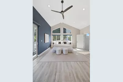 300 De Anza Ave, San Carlos, CA 94070 - Photo 17