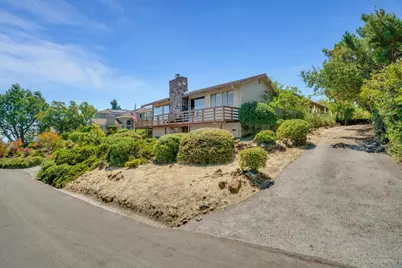 685 Oak Park Way, Redwood City, CA 94062 - Photo 1