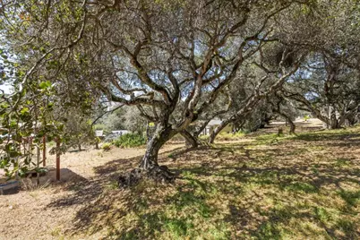18820 Vierra Canyon Rd, Salinas, CA 93907 - Photo 23