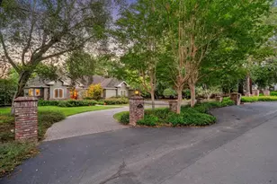 14810 Farwell Ave, Saratoga, CA 95070 - Photo 37
