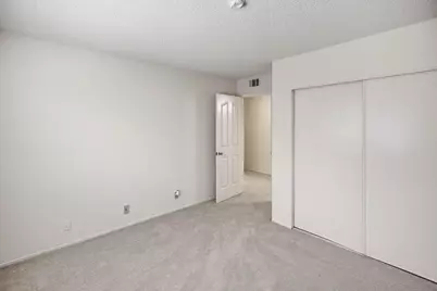 949 Gilchrist Dr 4, San Jose, CA 95133 - Photo 13