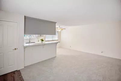 949 Gilchrist Dr 4, San Jose, CA 95133 - Photo 7