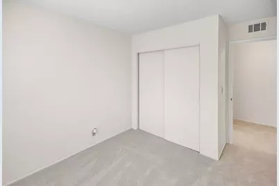 949 Gilchrist Dr 4, San Jose, CA 95133 - Photo 11