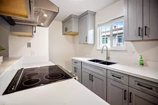949 Gilchrist Dr 4, San Jose, CA 95133 - Photo 5