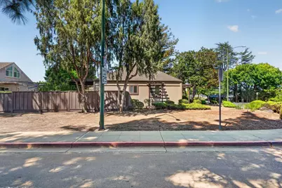 402 Sylvan Ave, Mountain View, CA 94041 - Photo 3