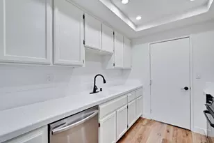 8550 Wren Ave 3A, Gilroy, CA 95020 - Photo 13