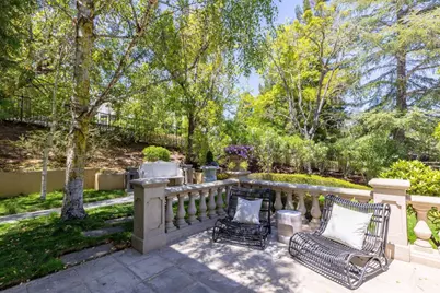 19 Farm Ln, Hillsborough, CA 94010 - Photo 17