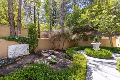 19 Farm Ln, Hillsborough, CA 94010 - Photo 27