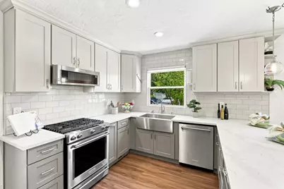 99 E Hedding St, San Jose, CA 95112 - Photo 9