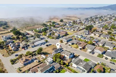 316 Grove St, Half Moon Bay, CA 94019 - Photo 3