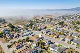 316 Grove St, Half Moon Bay, CA 94019 - Photo 3