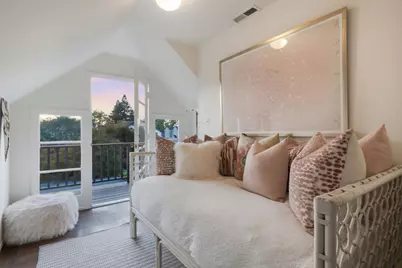 1560 Cypress Ave, Burlingame, CA 94010 - Photo 25
