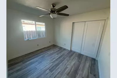 76 Sunset Ct, San Jose, CA 95116 - Photo 17