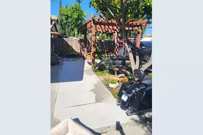 76 Sunset Ct, San Jose, CA 95116 - Photo 19