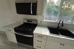 76 Sunset Ct, San Jose, CA 95116 - Photo 9