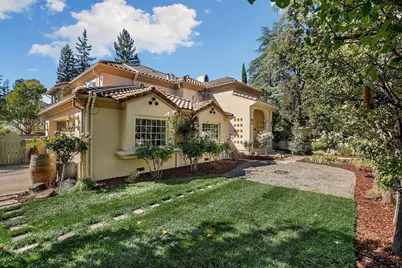1990 Valparaiso Ave, Menlo Park, CA 94025 - Photo 3