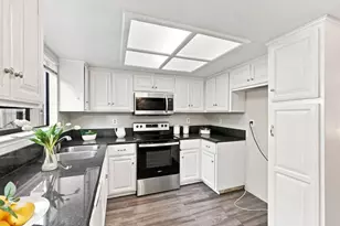 801 Nash Rd A9, Hollister, CA 95023 - Photo 9