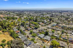 16083 Berkshire Dr, Castro Valley, CA 94578 - Photo 35