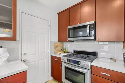 16083 Berkshire Dr, Castro Valley, CA 94578 - Photo 21