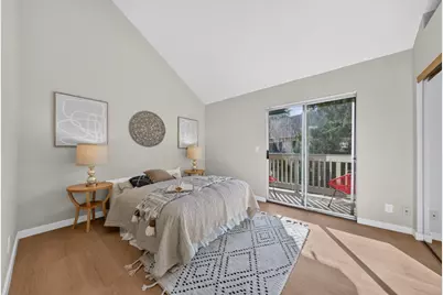 1063 Summershore Ct, San Jose, CA 95122 - Photo 39