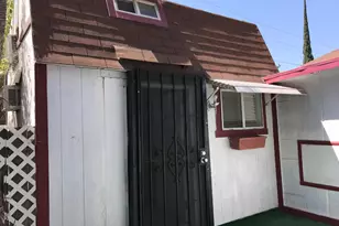 208 Yosemite Ave, Modesto, CA 95351 - Photo 29
